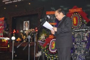 đọc điếu văn tang lễ